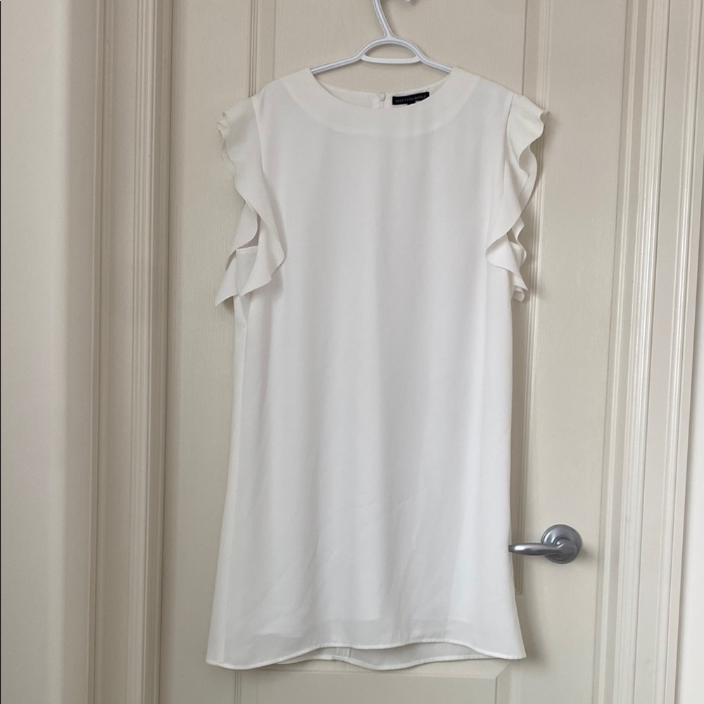 Saks Difth Avenue White Ruffle Sleeve Dress